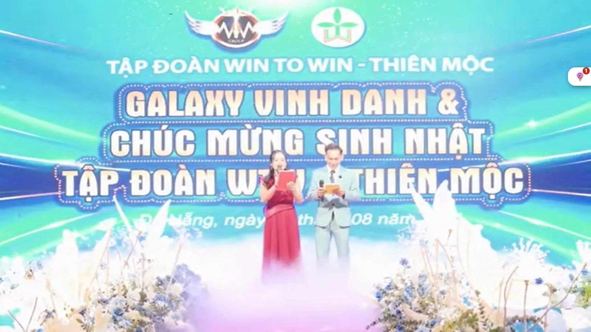 Coach Quyên làm MC dẫn chương trình